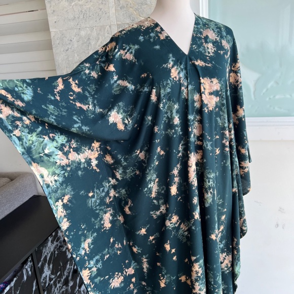 0016/ One Size Tie Dye Kaftan dark Green Color - Picture 3 of 13
